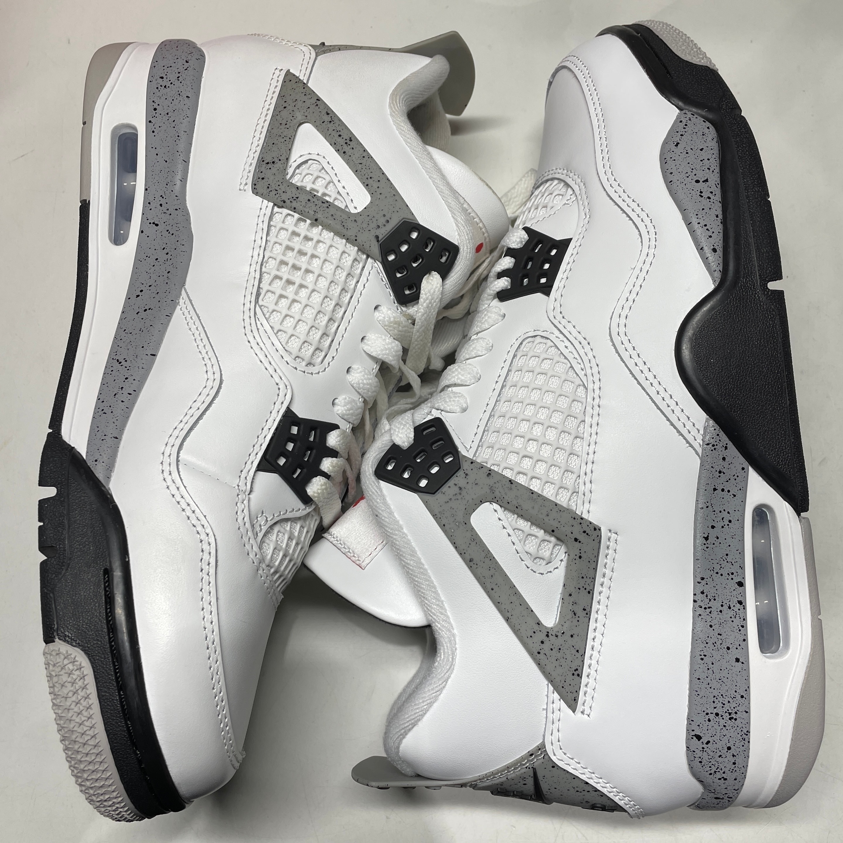 Nike Air Jordan 4 Retro "White/Cement" (2025)
