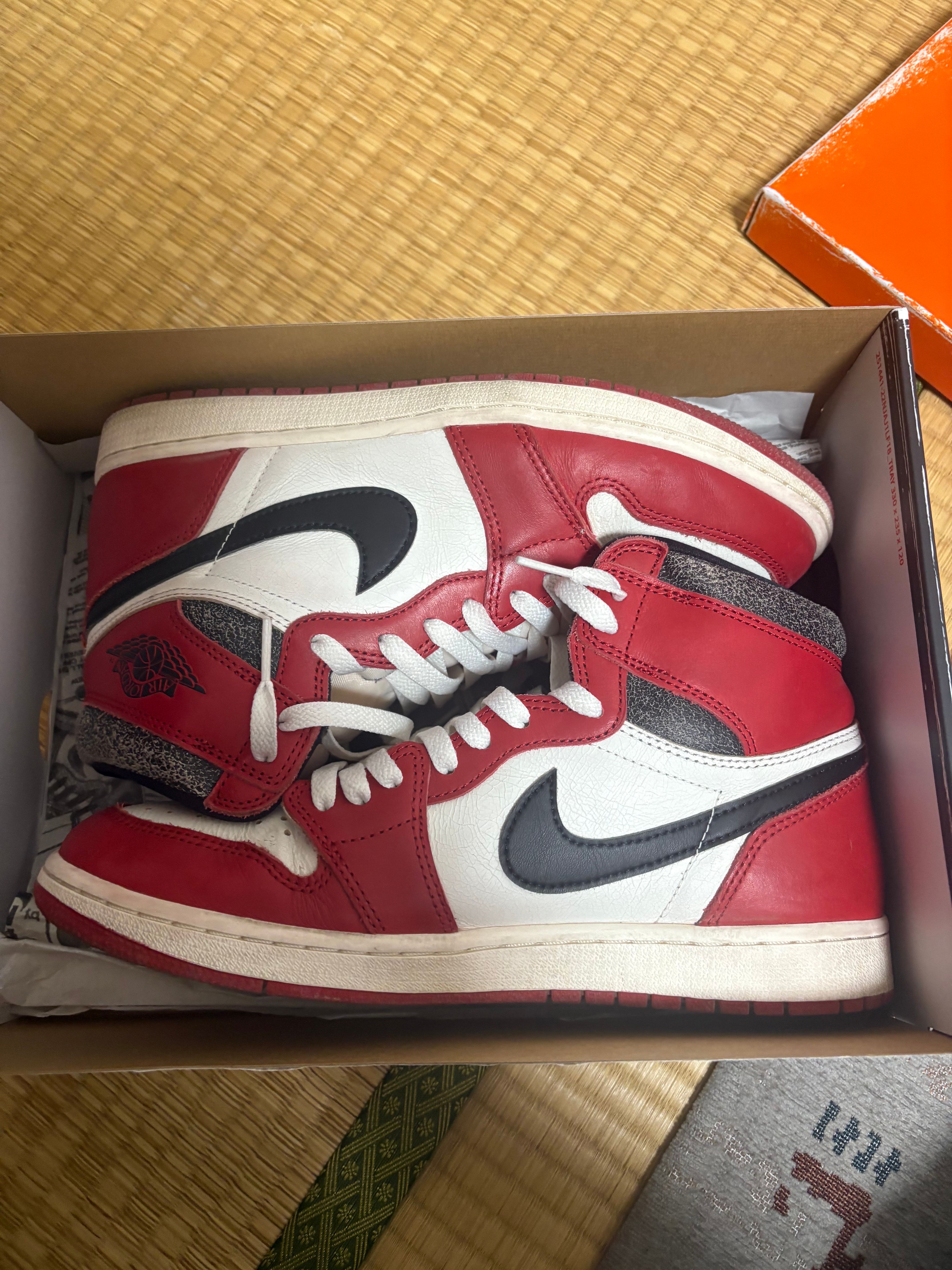 Nike Air Jordan 1 High OG "Lost & Found/Chicago"