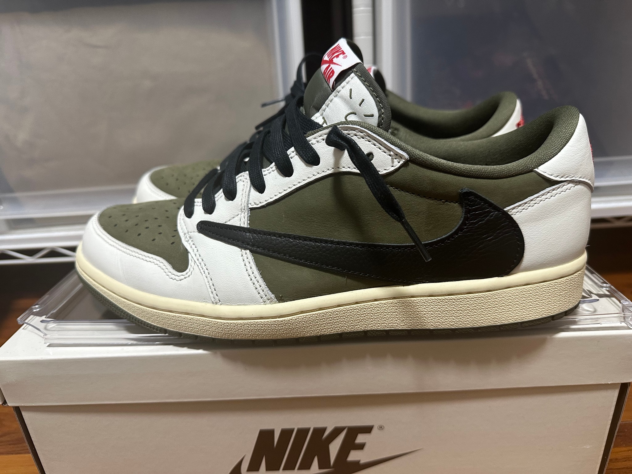 Travis Scott × Nike Air Jordan 1 Low OG SP "Reverse Olive"