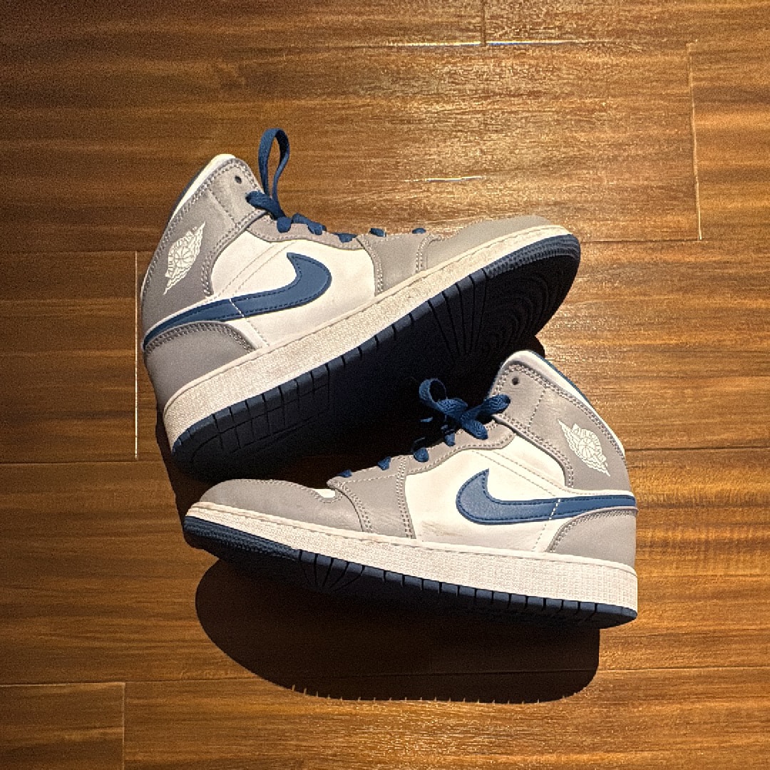 Nike GS Air Jordan 1 Mid "True Blue"