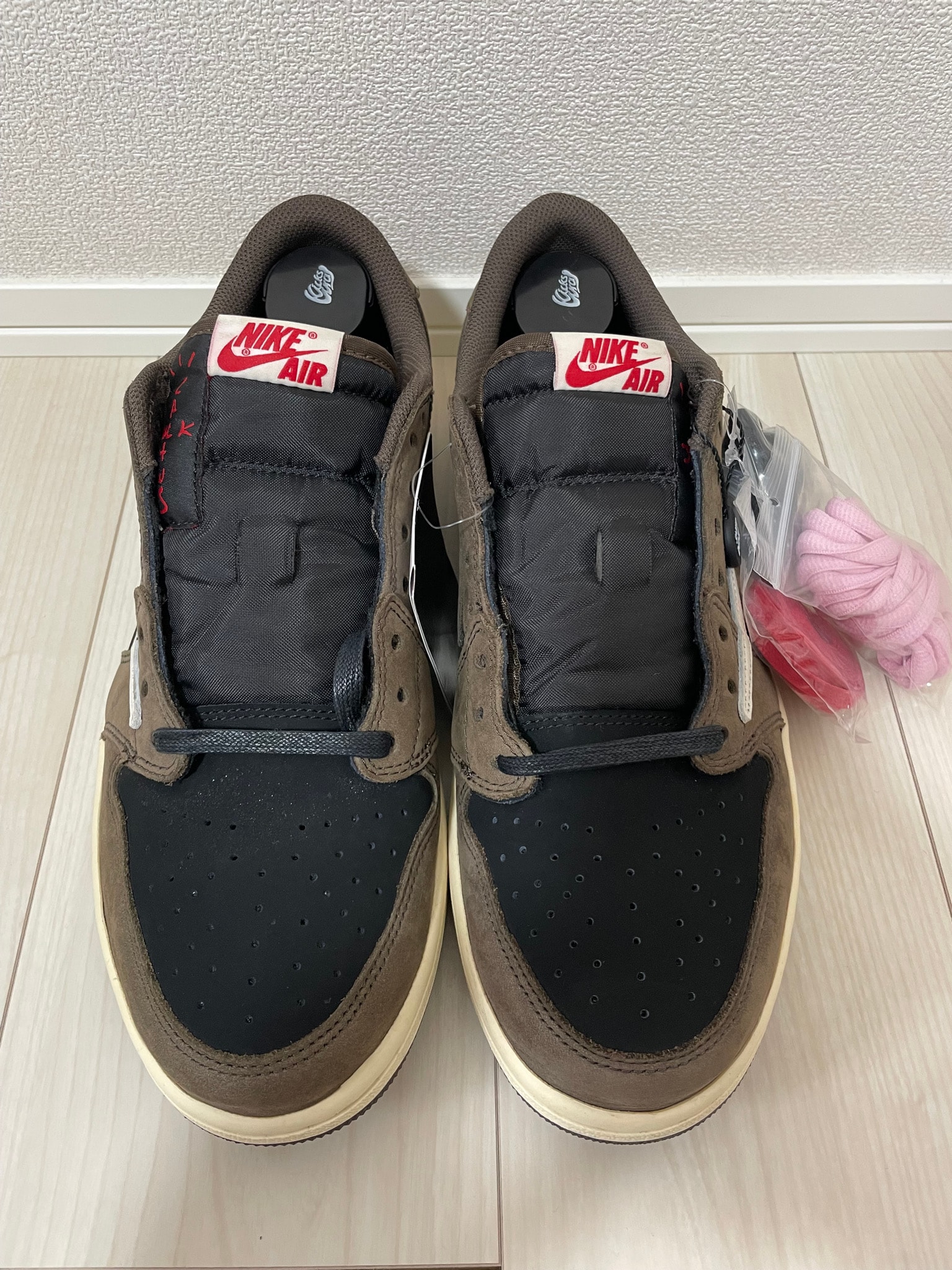 Travis Scott × Nike Air Jordan 1 Low OG SP-T  "Black/Dark Mocha"
