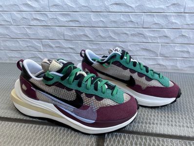 sacai × Nike Vapor Waffle "String/Red/Green"