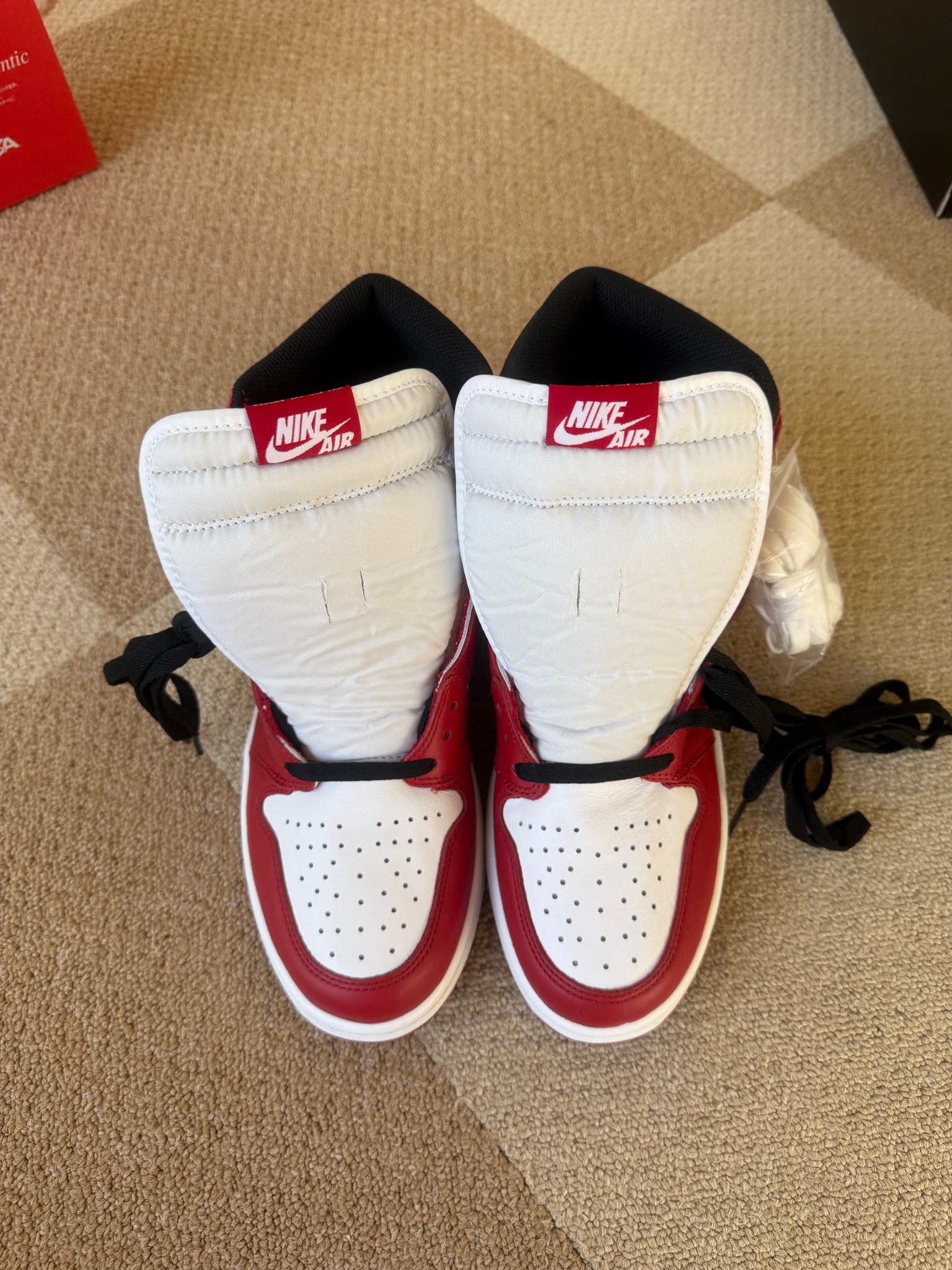 Nike Air Jordan 1 Retro High "Chicago" (2015)