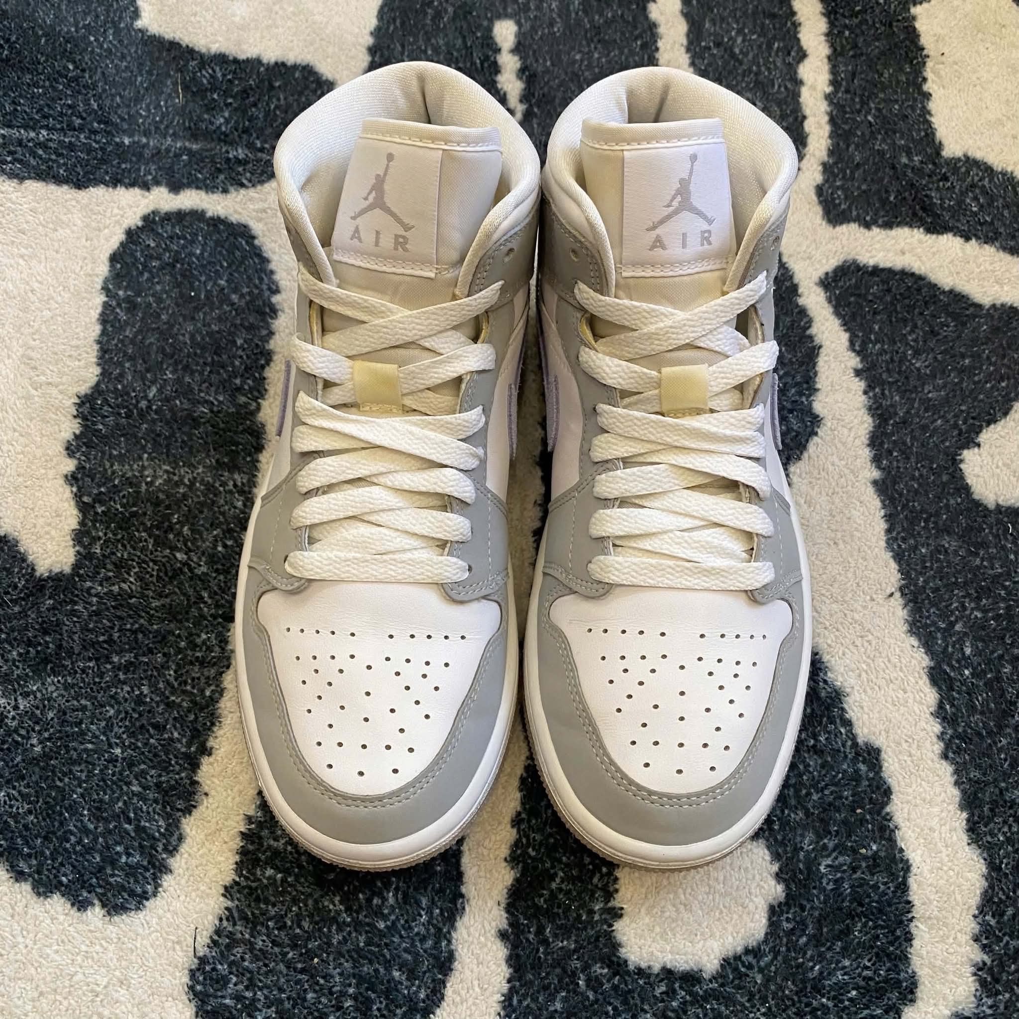 Nike Women's Air Jordan 1 Mid "Wolf Grey"