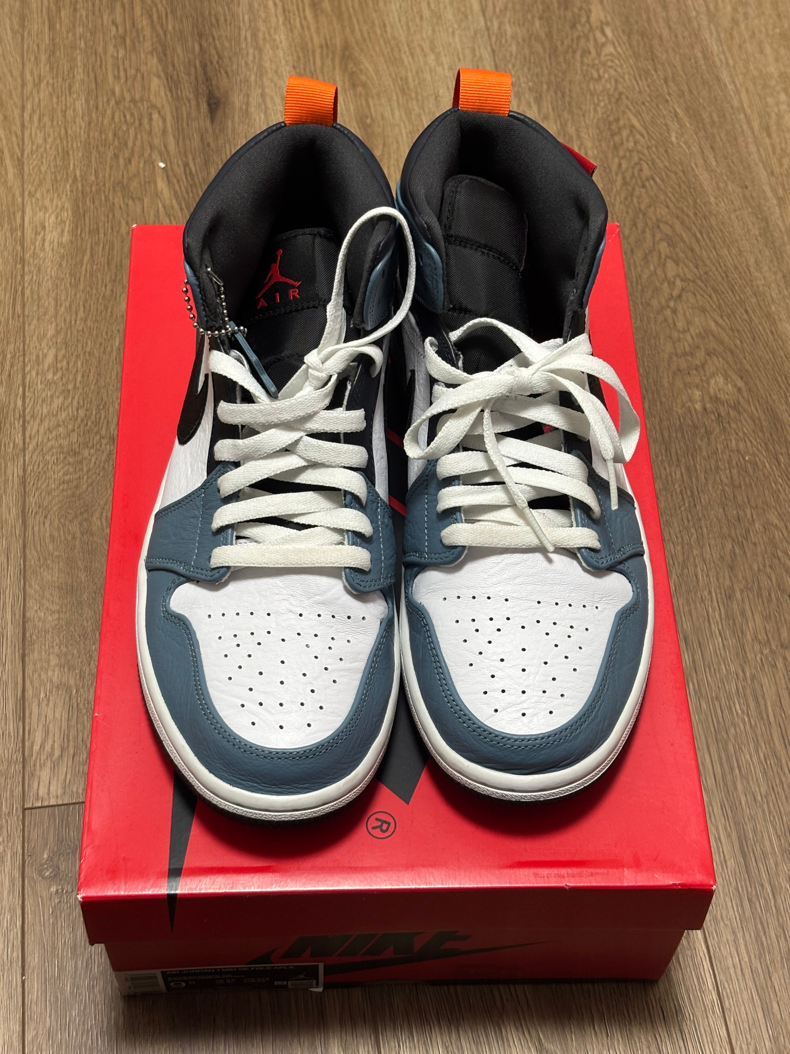 FACETASM × Nike Air Jordan 1 Mid "White/Navy"