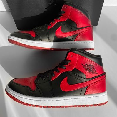 Nike Air Jordan 1 Mid "Bred"