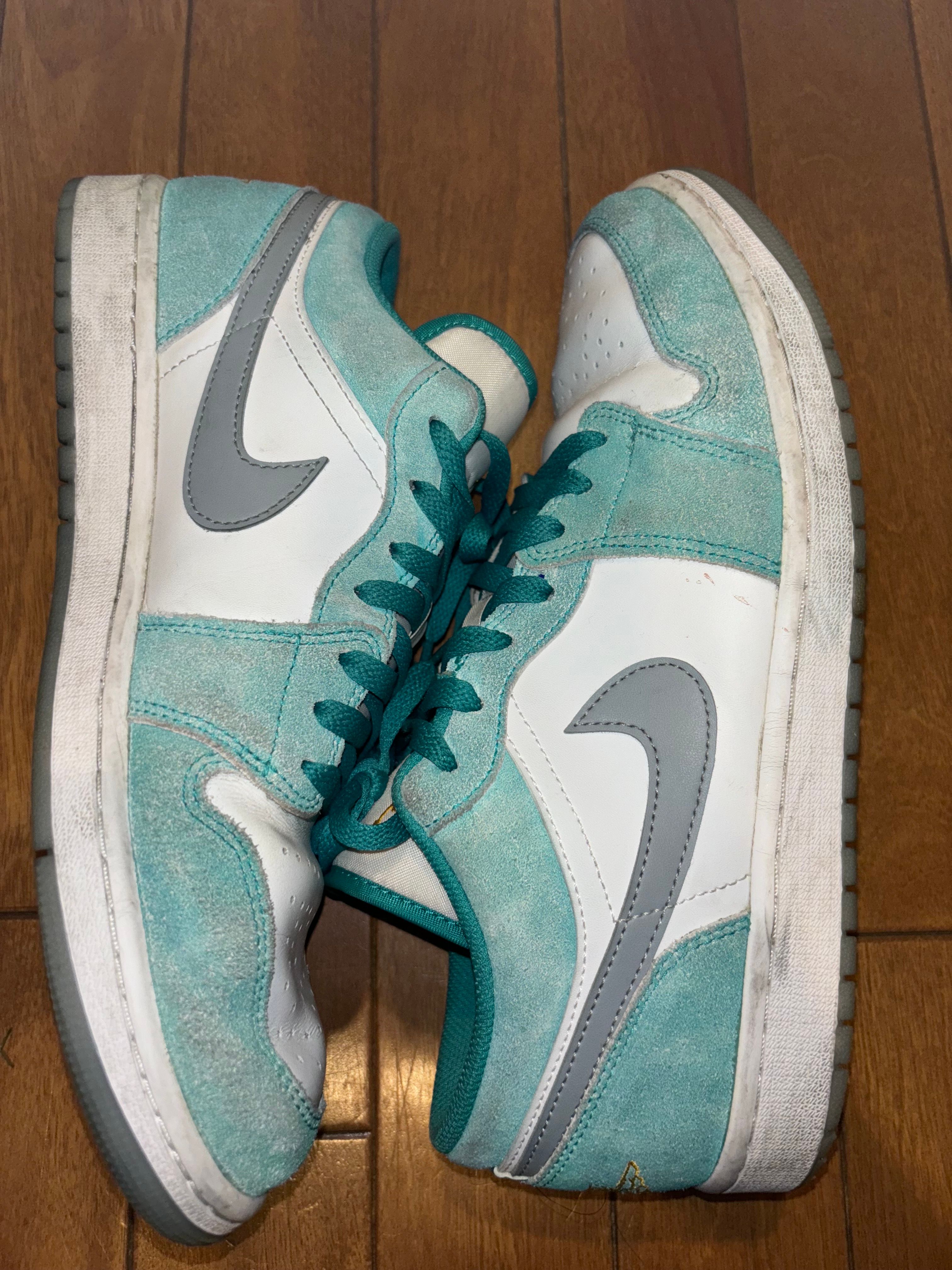 Nike Air Jordan 1 Low SE "New Emerald"