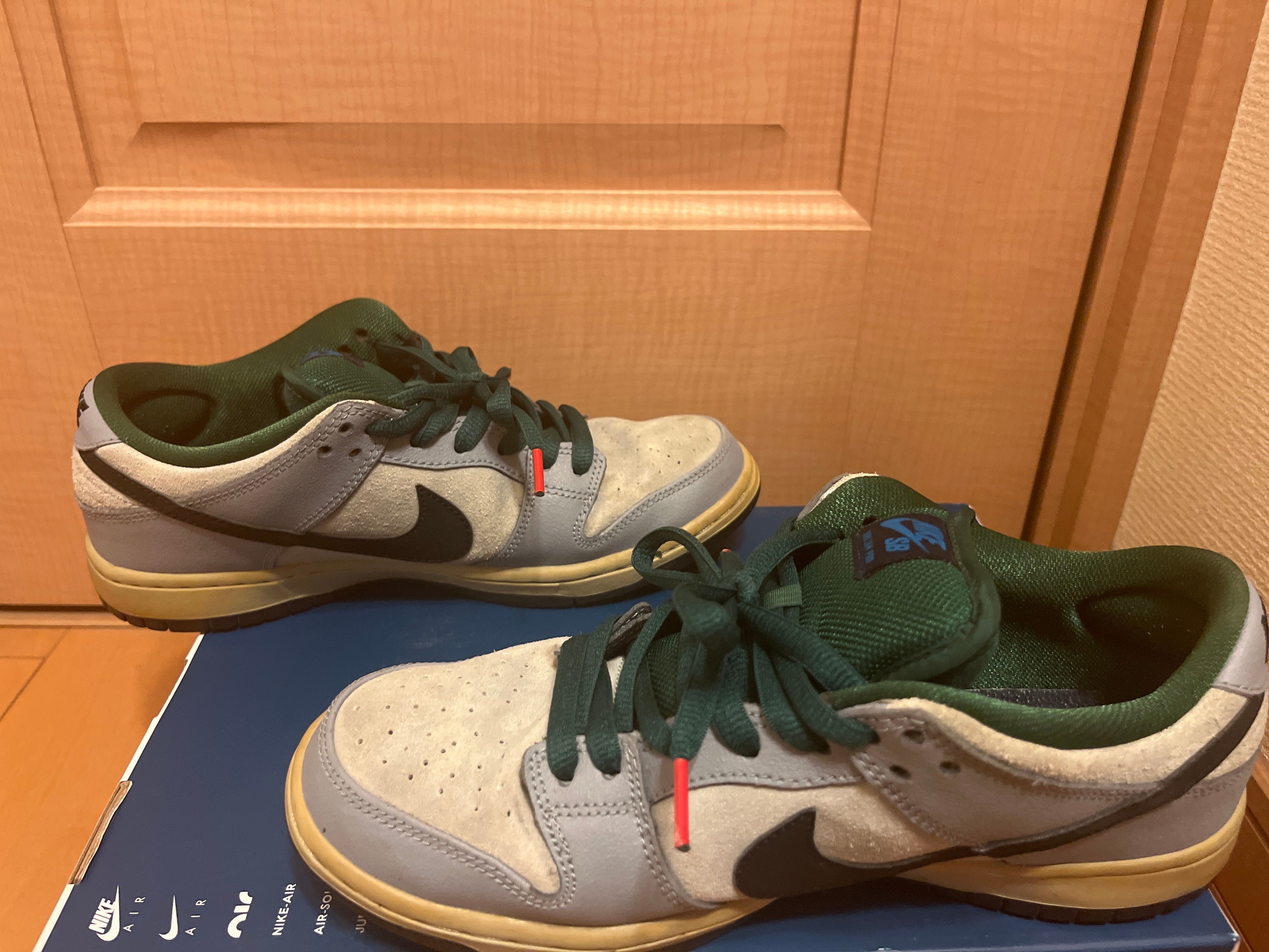 Nike SB Dunk Low "Maple Leaf Central Park"