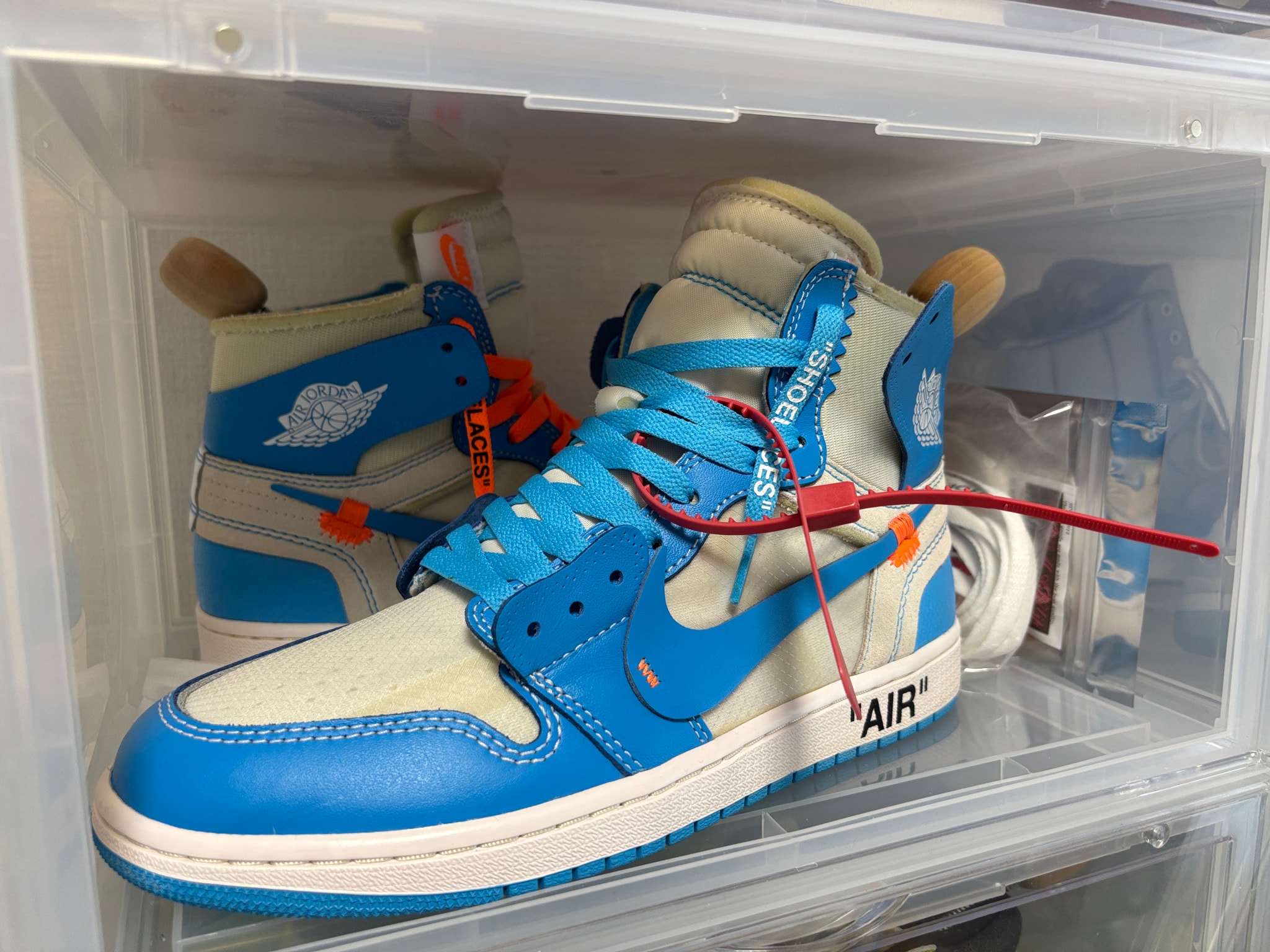 Off-White × Nike Air Jordan 1 High UNC "White/Dark Powder Blue"