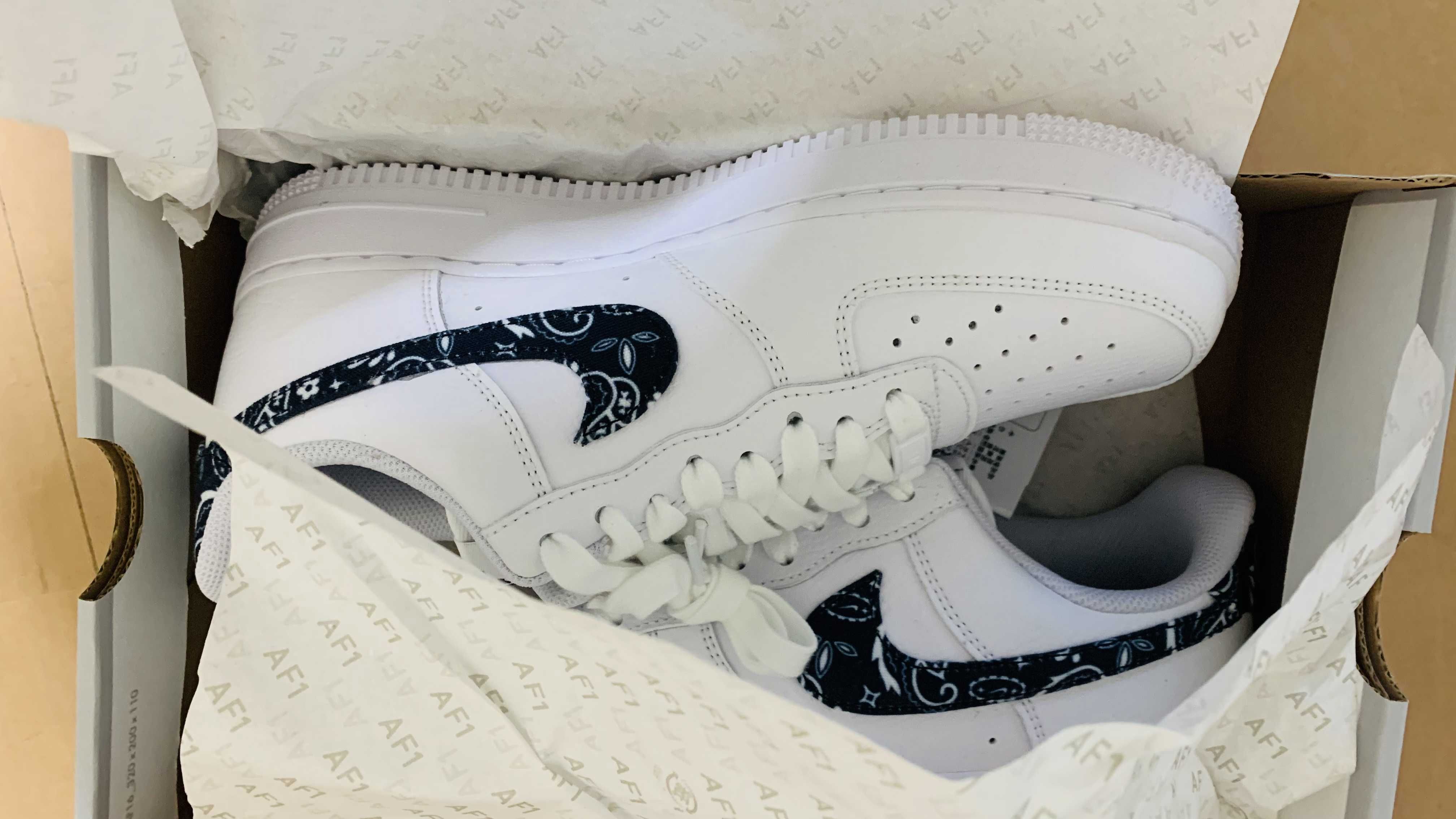 Nike Women's Air Force 1 Low '07 Essential "Black Paisley"
