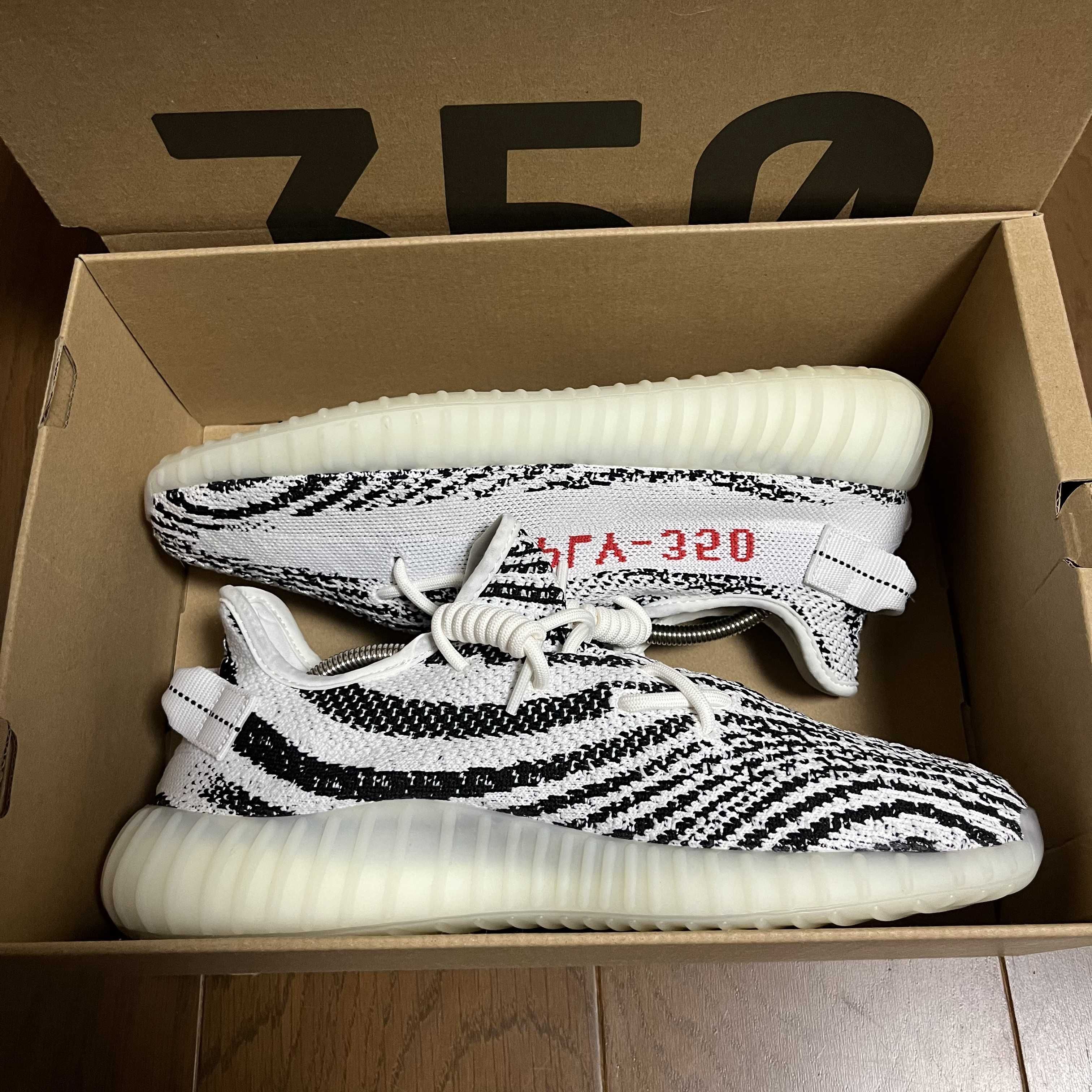adidas YEEZY Boost 350 V2 "Zebra"