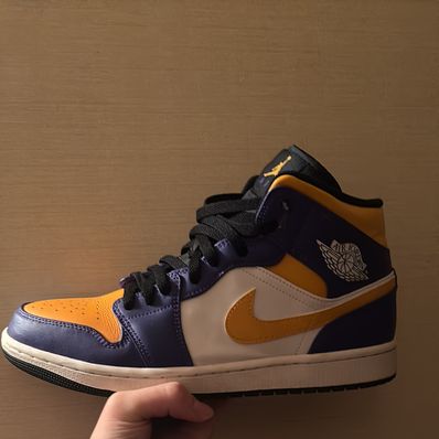 Nike Air Jordan 1 Mid "Lakers"