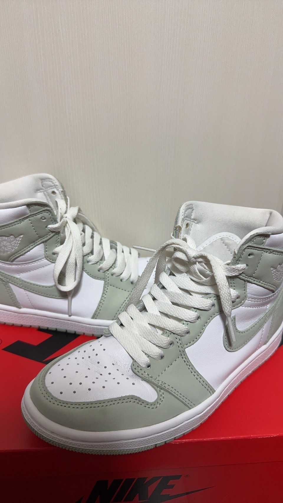 Nike Women's Air Jordan 1 High OG "Seafoam"