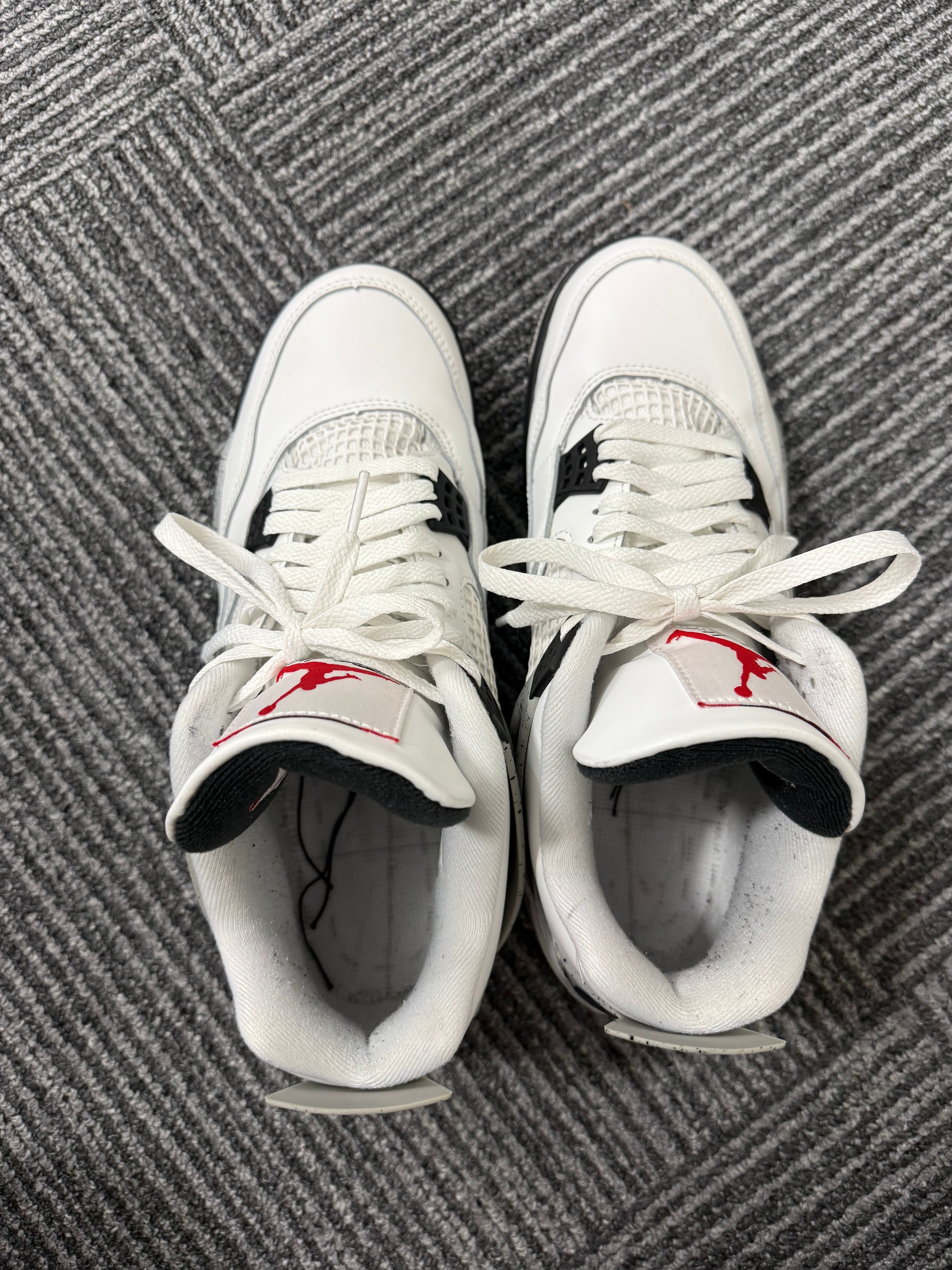 Nike Air Jordan 4 Retro "White/Cement" (2025)