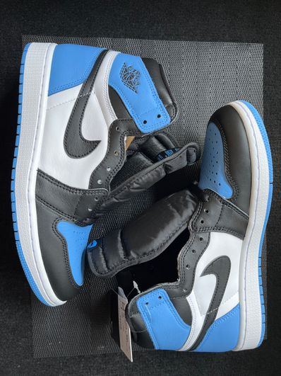 Nike Air Jordan 1 Retro High OG "University Blue/UNC Toe"