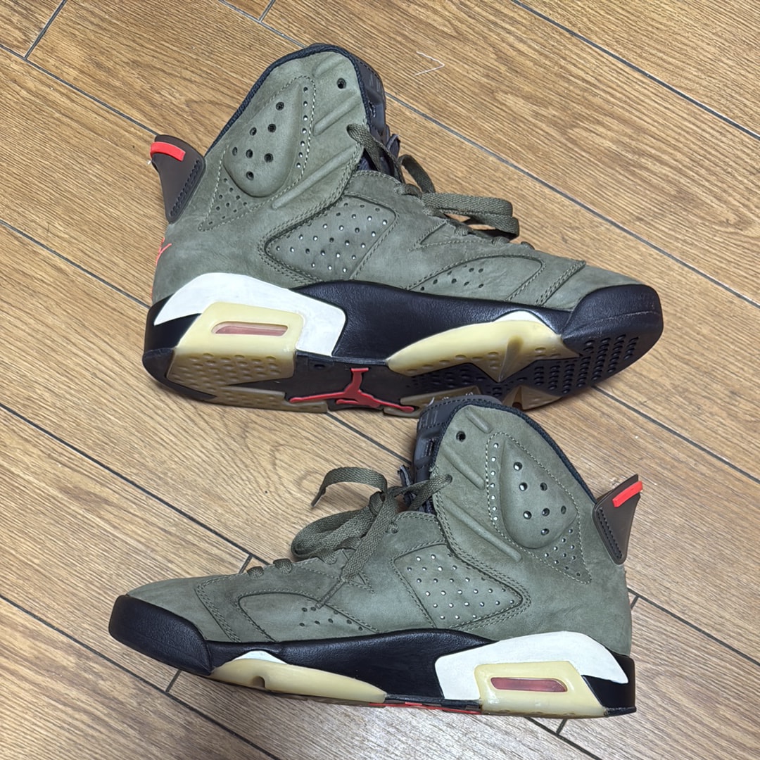 Travis Scott × Nike Air Jordan 6 Retro "Medium Olive"
