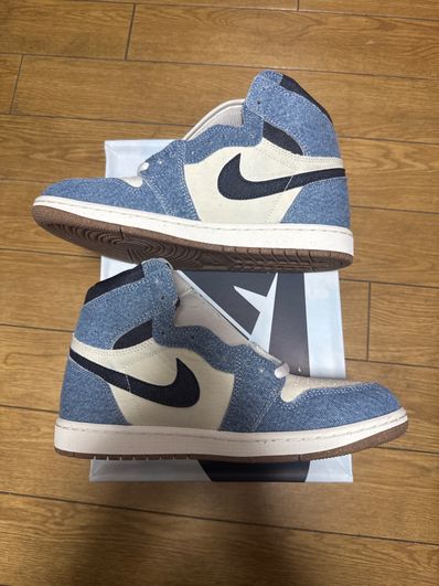 Nike Air Jordan 1 Retro High OG "Denim"