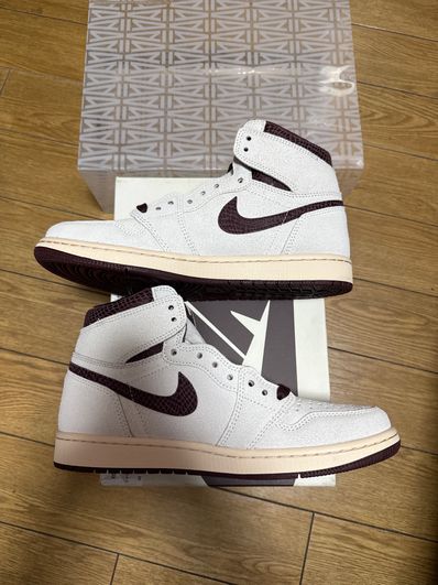A Ma Maniere × Nike Air Jordan 1 Retro High OG "Sail and Burgundy"