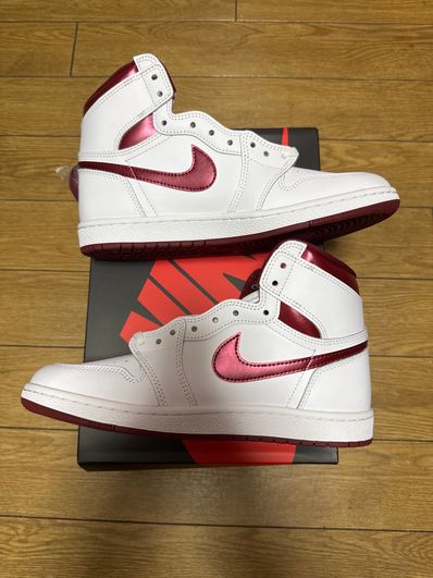 Nike Air Jordan 1 High '85 "Metallic Burgundy"
