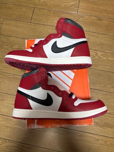 Nike Air Jordan 1 High OG "Lost & Found/Chicago"