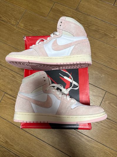 Nike Women's Air Jordan 1 Retro High OG "Washed Pink"