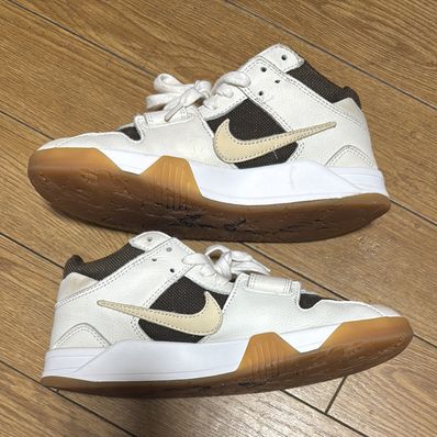 Travis Scott × Nike Jordan Jumpman Jack TR "Sail and Dark Mocha"