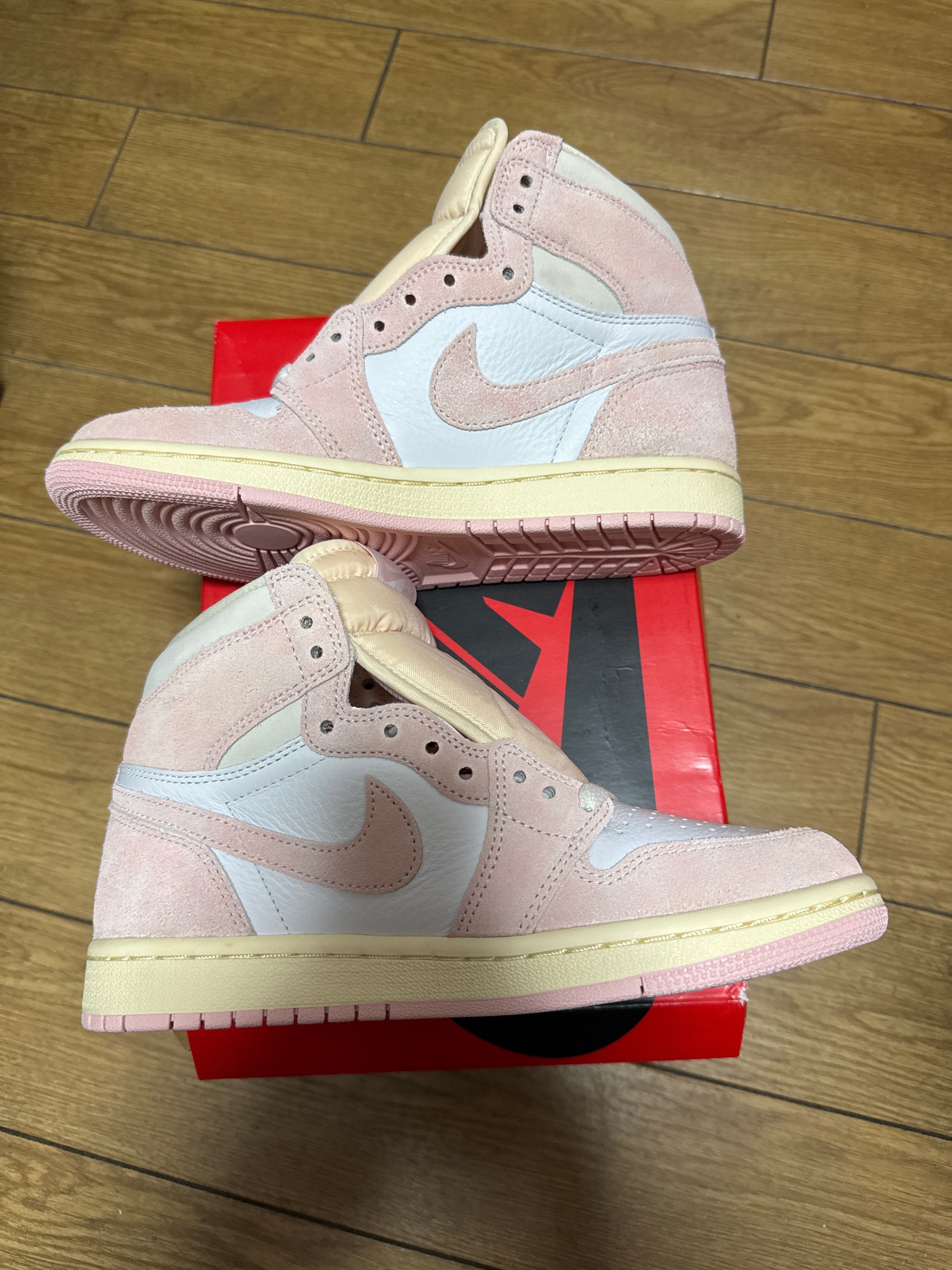 Nike Women's Air Jordan 1 Retro High OG "Washed Pink"
