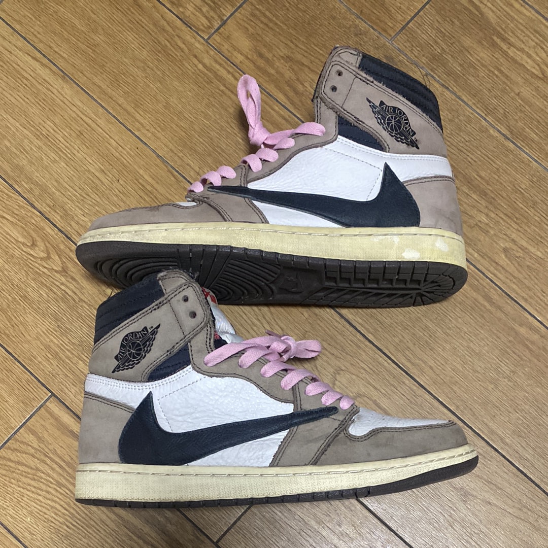 Travis Scott × Nike Air Jordan 1 Retro High OG TS SP "Sail/Dark Mocha"
