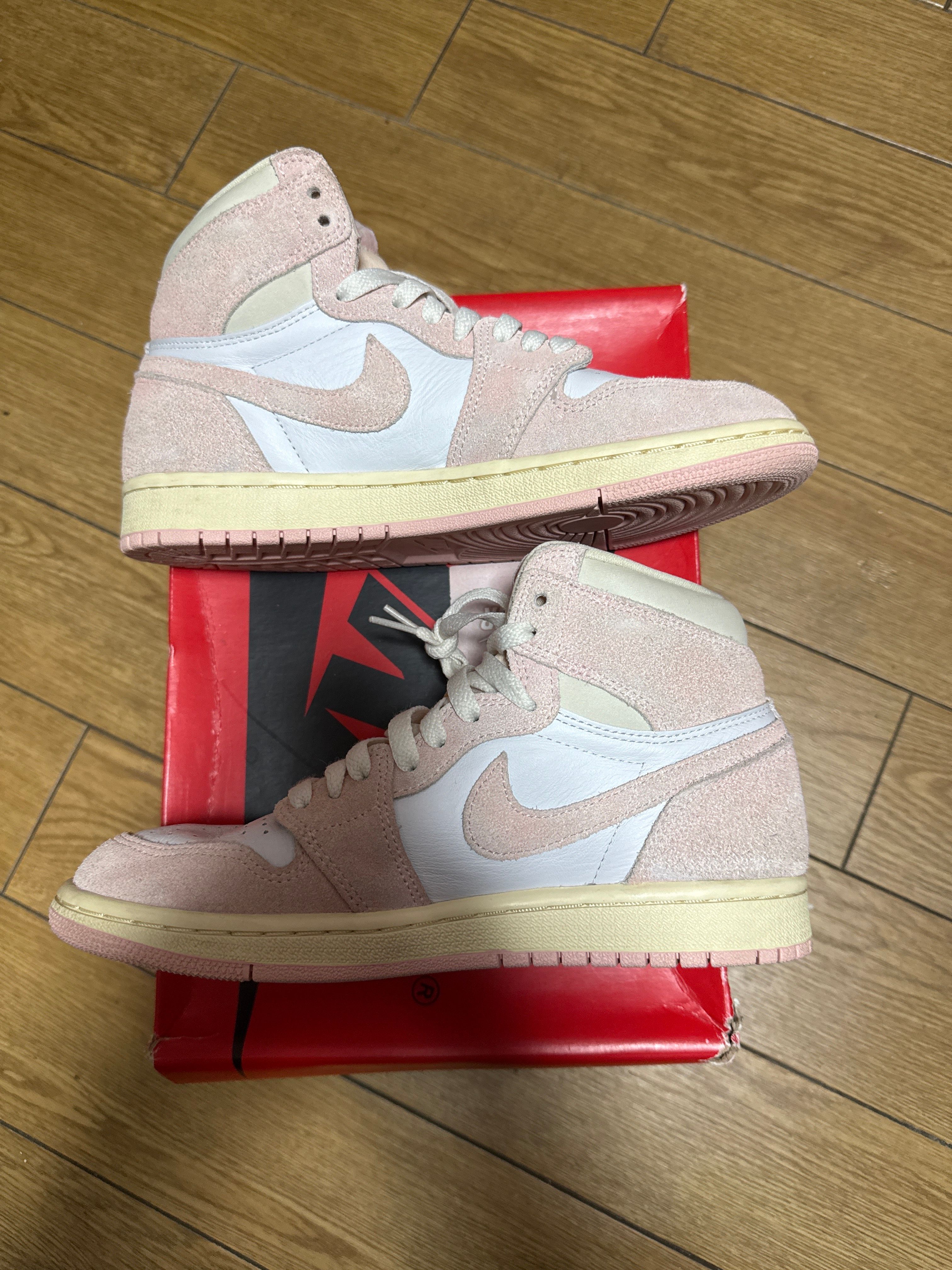 Nike Women's Air Jordan 1 Retro High OG "Washed Pink"