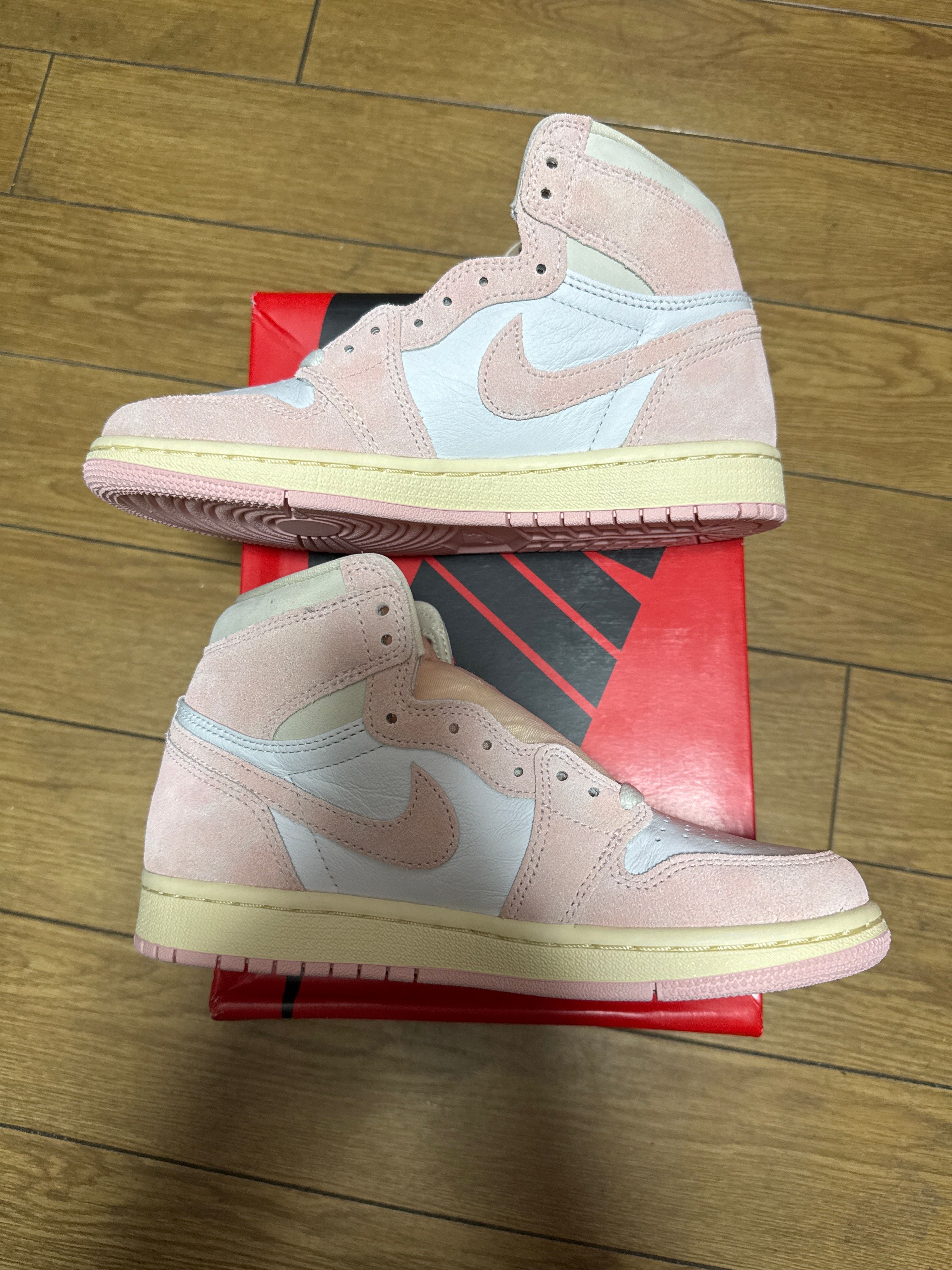 Nike Women's Air Jordan 1 Retro High OG "Washed Pink"