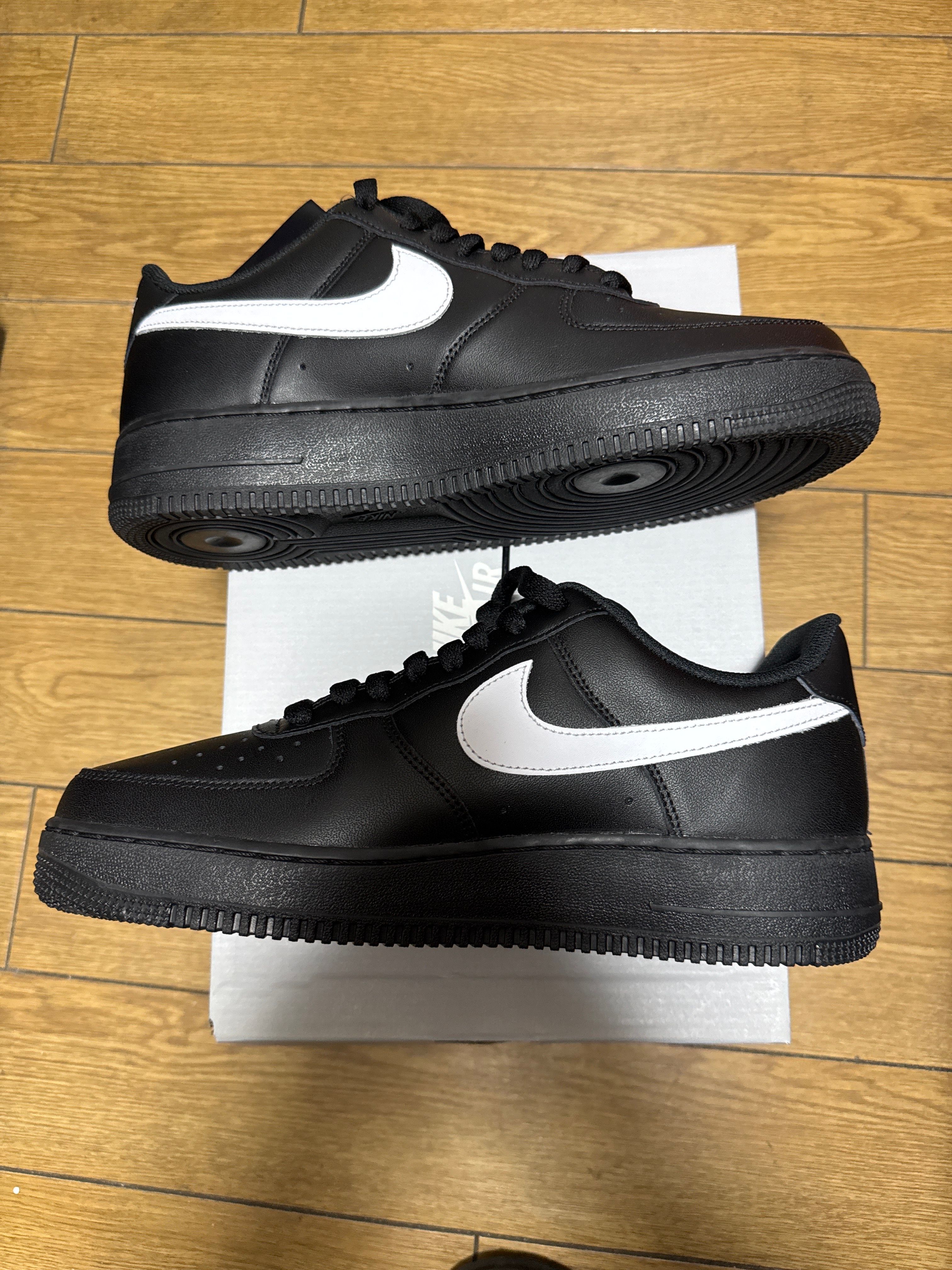 Nike Air Force 1 '07 "Black/White"