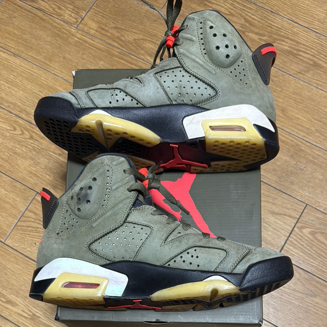 Travis Scott × Nike Air Jordan 6 Retro "Medium Olive"