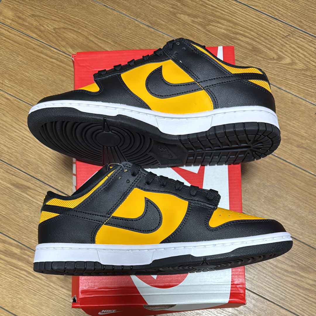 Nike Dunk Low "Black/University Gold"