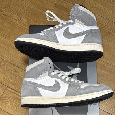 Nike Air Jordan 1 Retro High OG "Black and Smoke Grey"
