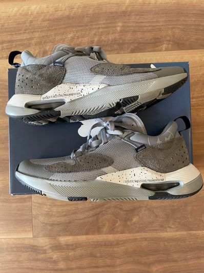 FRAGMENT × JORDAN AIR CADENCE PARTICLE GREY