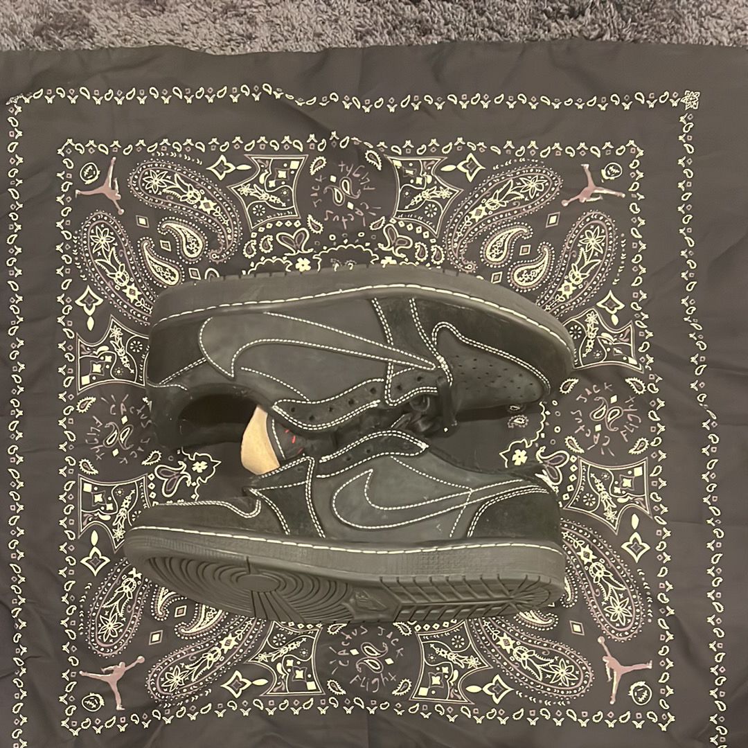 Travis Scott × Nike Air Jordan 1 Low OG SP "Black Phantom"