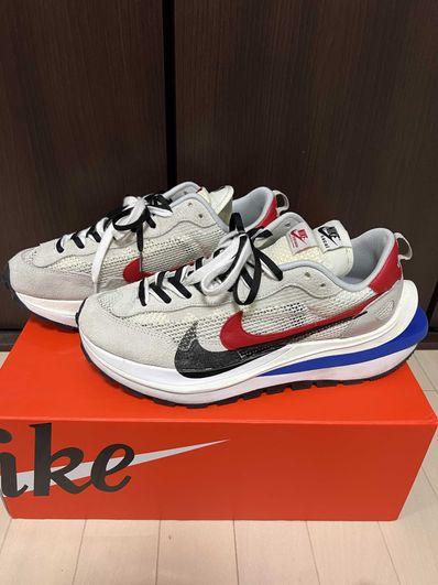 sacai × Nike Vapor Waffle "Royal Fuchsia"