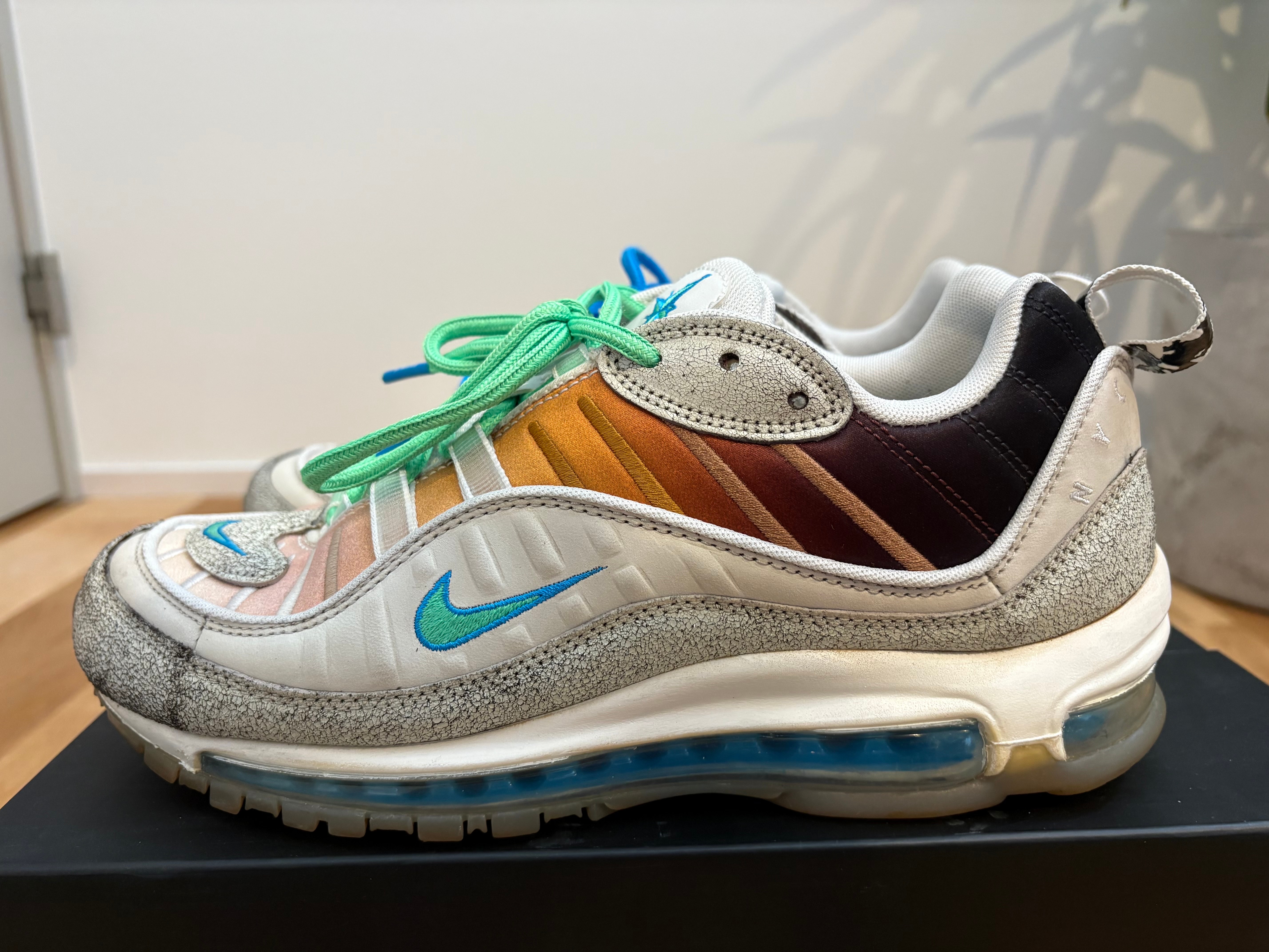 ナイキ GS エアマックス オンエア "バストグレー/エレクトログリーン"