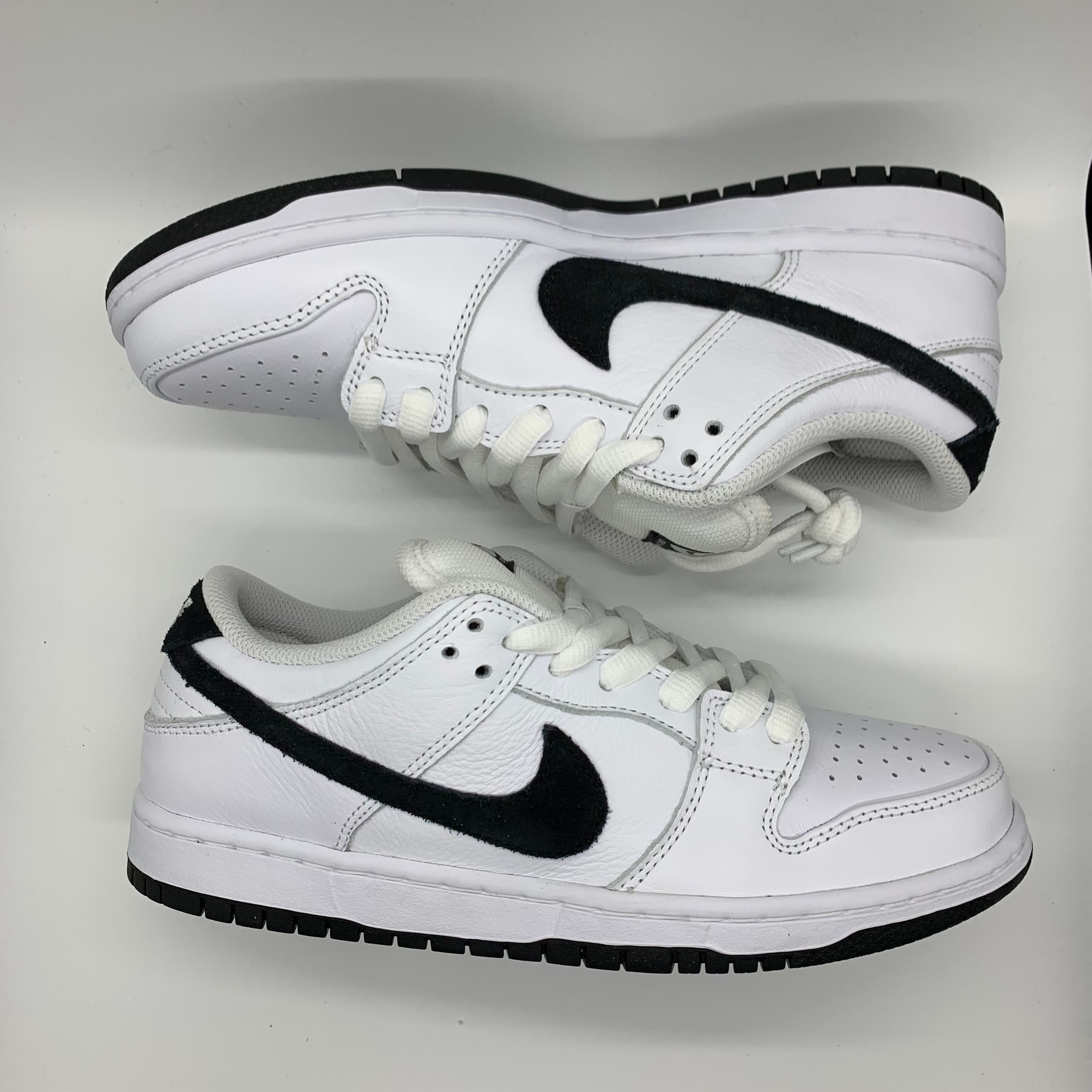 Nike SB Dunk Low Pro "White/Black"