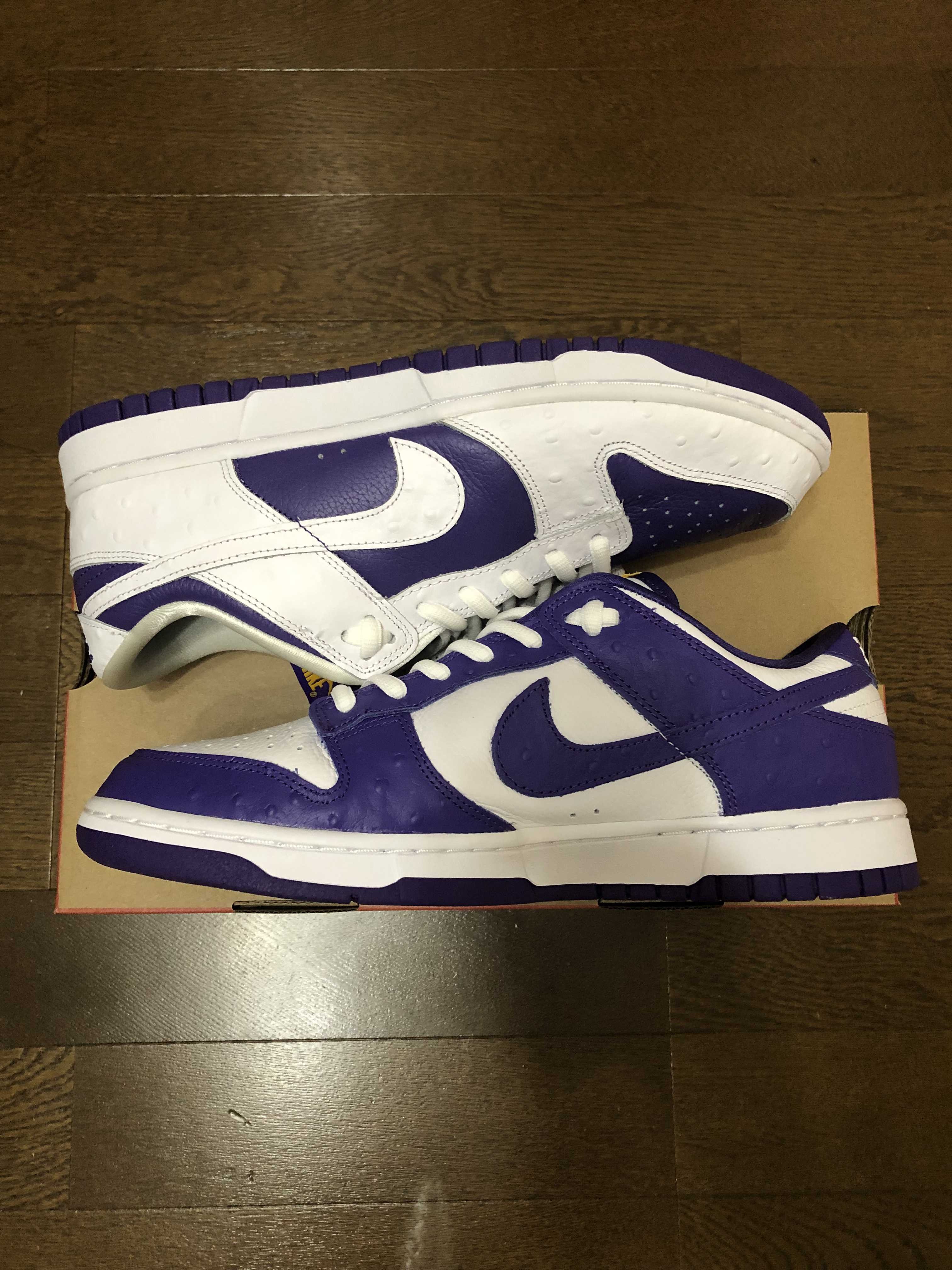 Nike Women's Dunk Low "Made You Look"