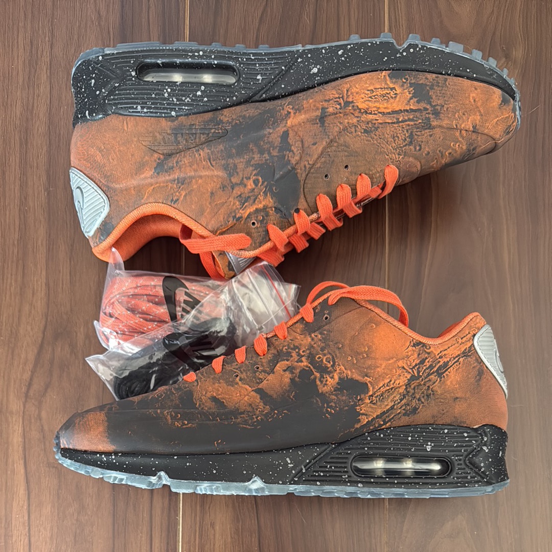 NIKE AIR MAX 90 QS "MARS LANDING"