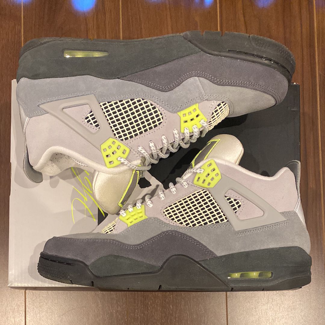 NIKE AIR JORDAN 4 RETRO LE "NEON"