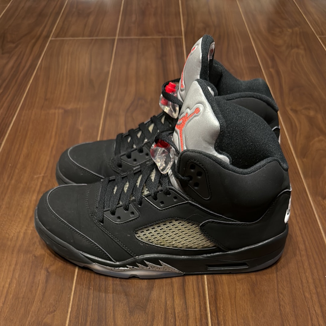 Nike Air Jordan 5 Retro OG "Black/Fire Red/Metallic Silver/White" (2016)