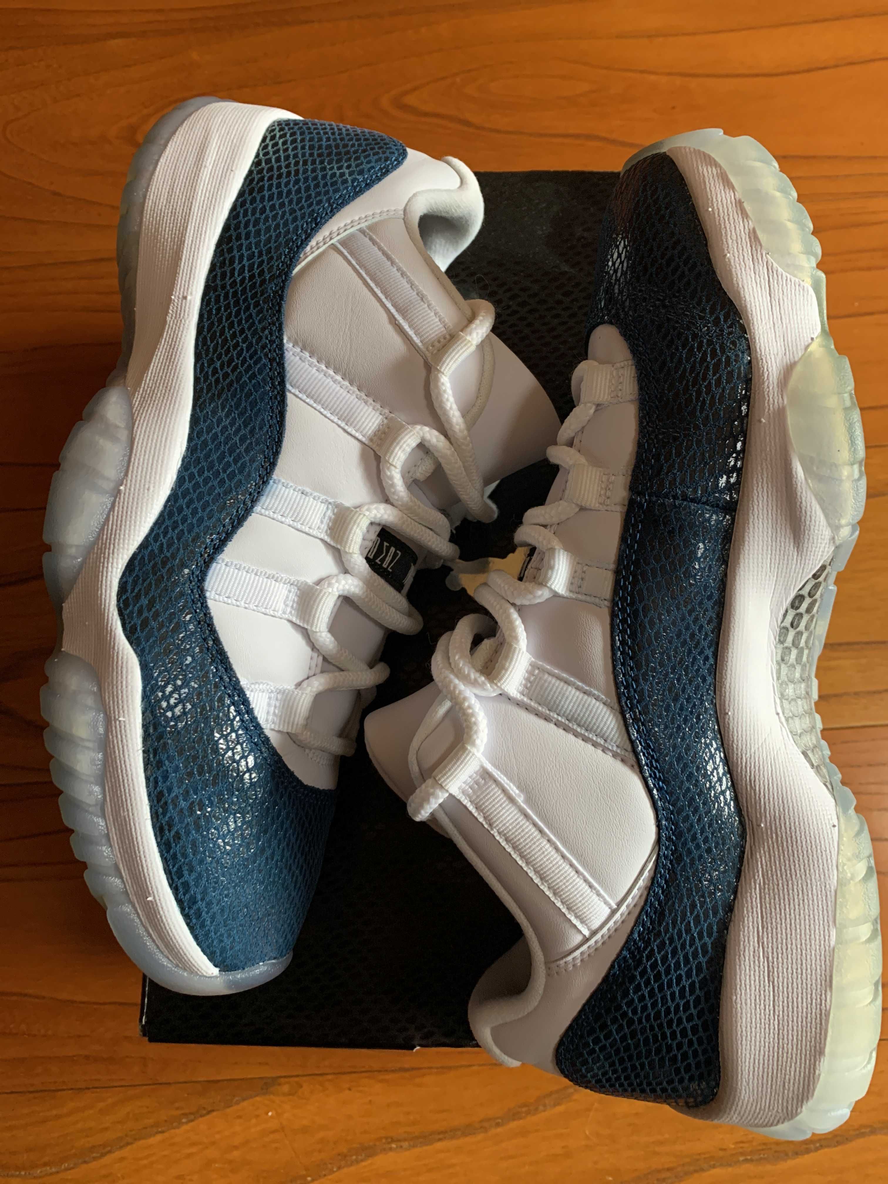 AIR JORDAN 11 LOW "SNAKESKIN"