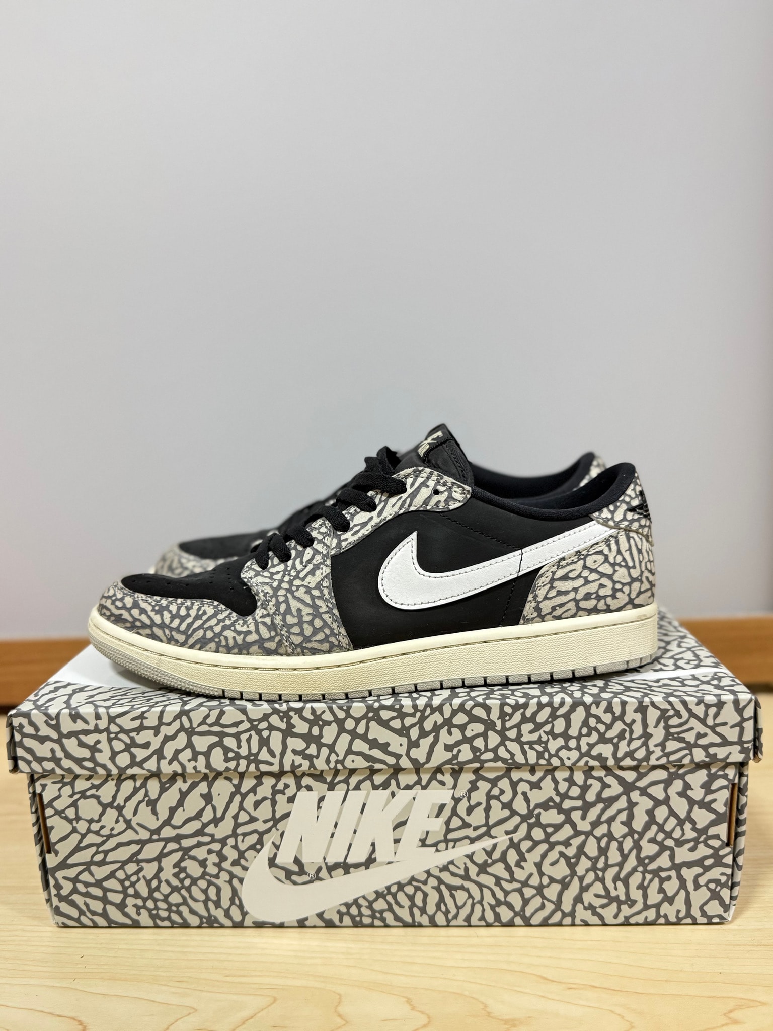 Nike Air Jordan 1 Retro Low OG "Black Cement"