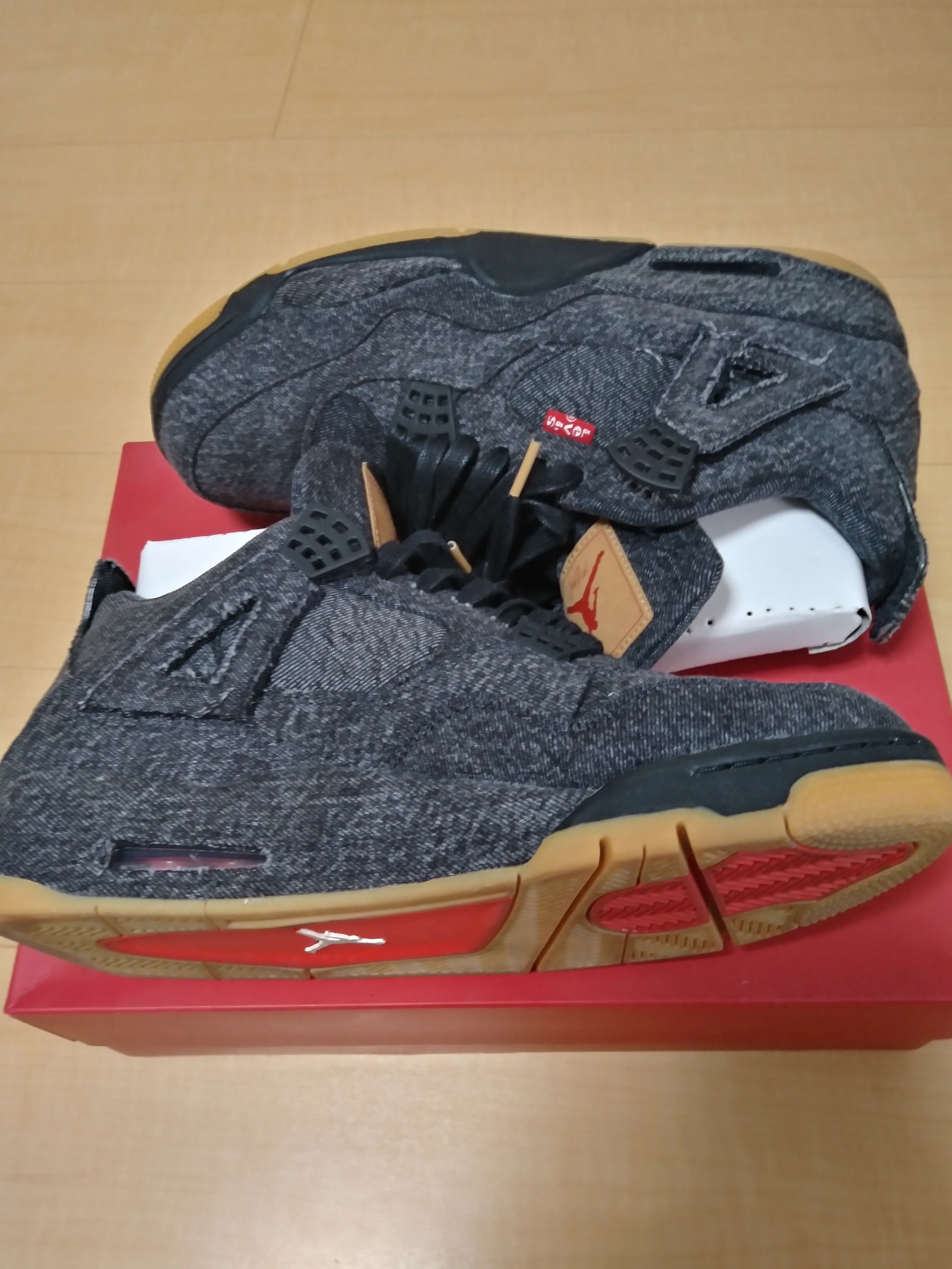Nike × Levi's Air Jordan 4 "Black Denim" (Tag: LEVIS®)