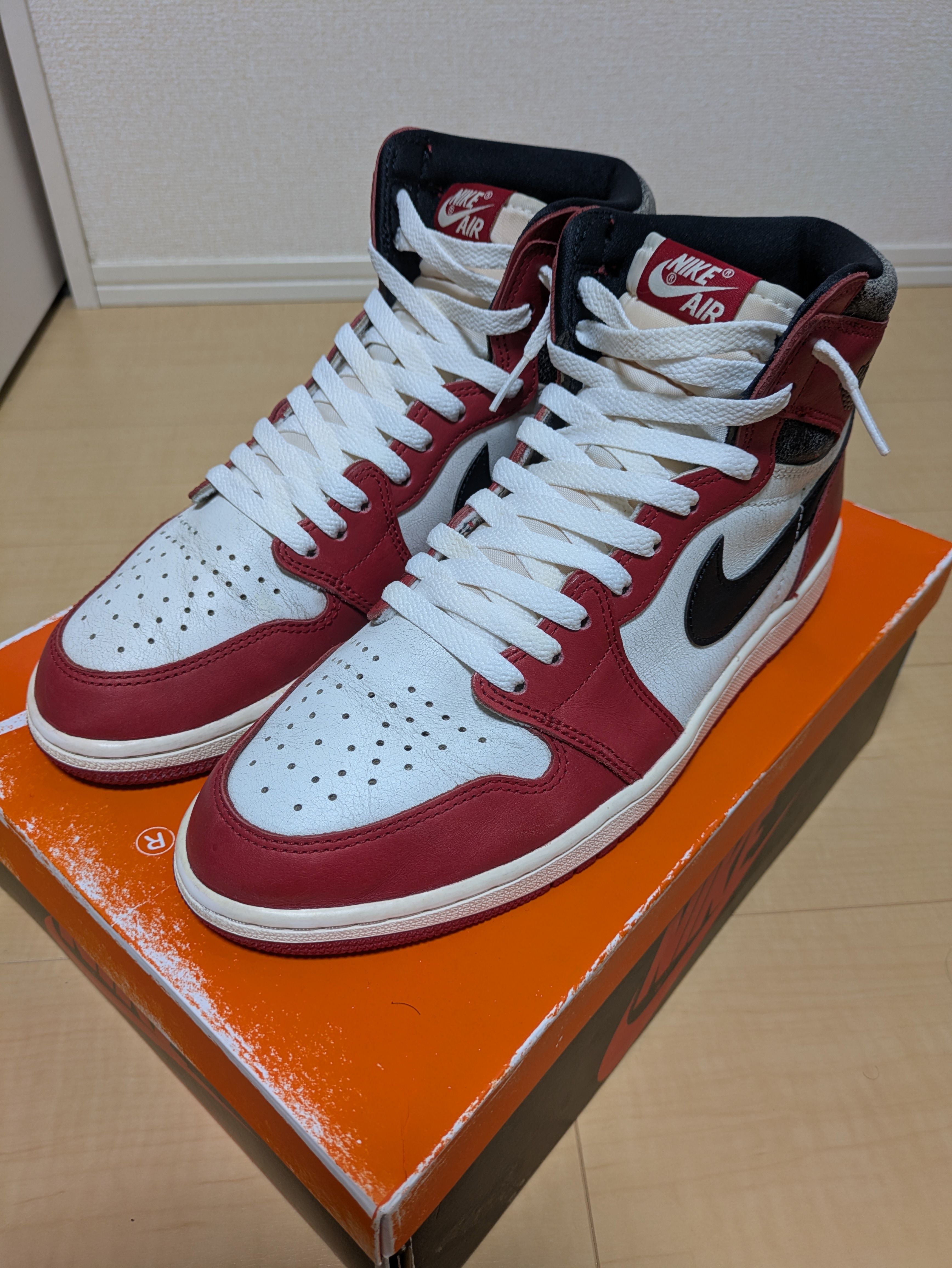 Nike Air Jordan 1 High OG "Lost & Found/Chicago"