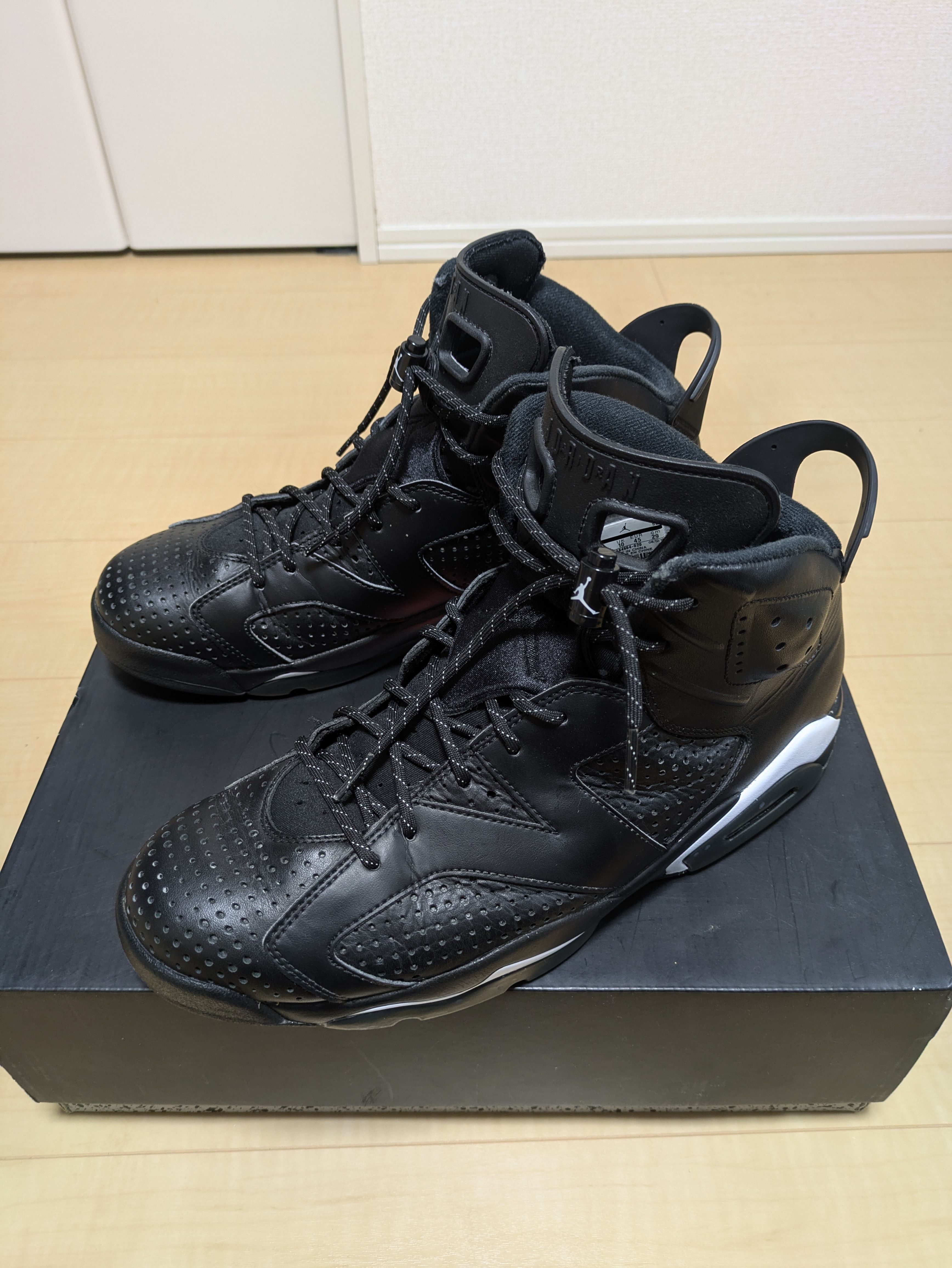 NIKE AIR JORDAN 6 RETRO "BLACK CAT"