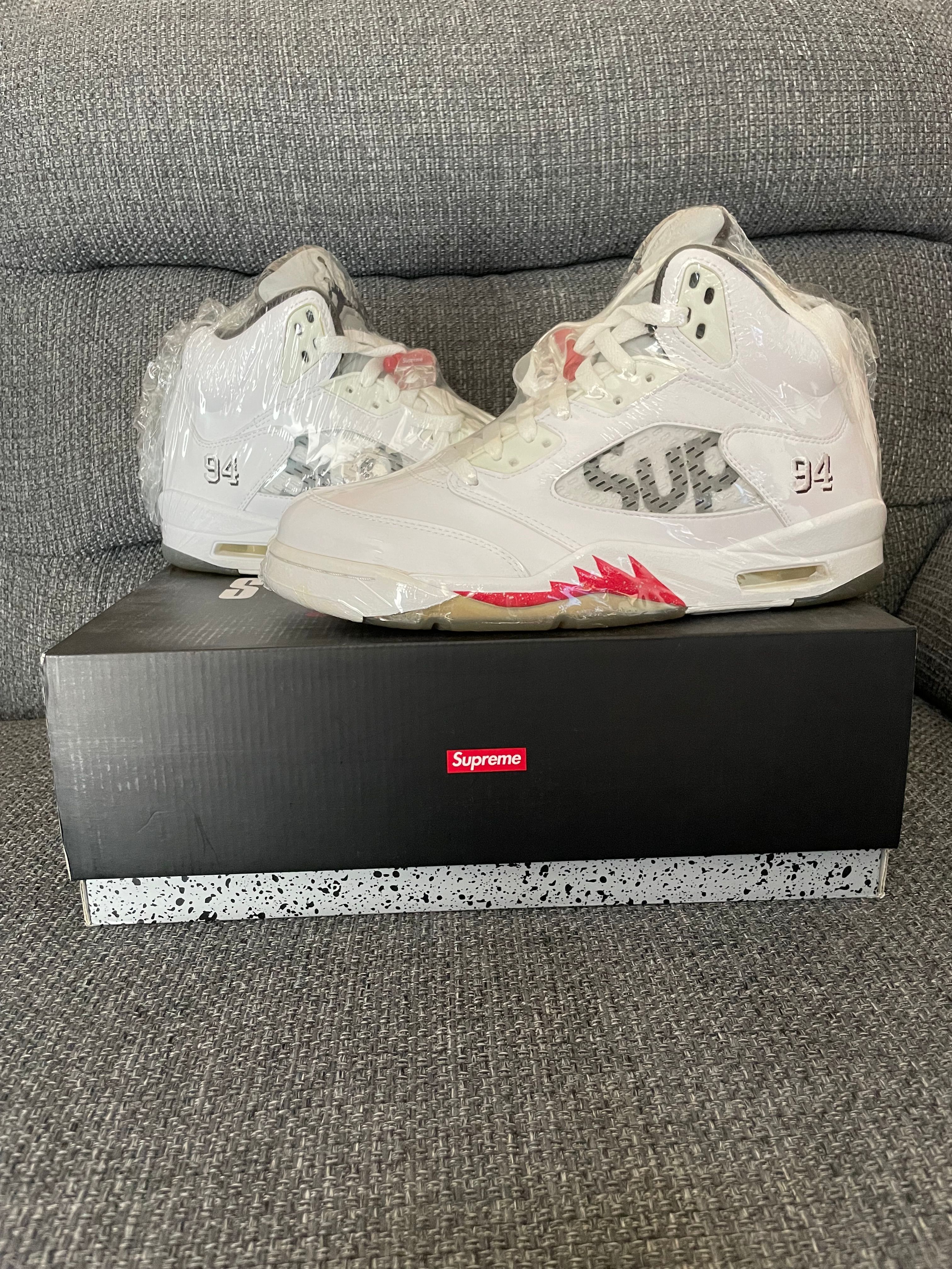 Supreme × Nike Air Jordan 5 Retro "White"