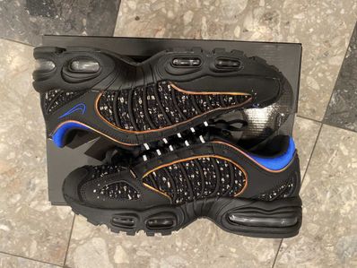 Supreme × Nike Air Max Tailwind 4 "Black"